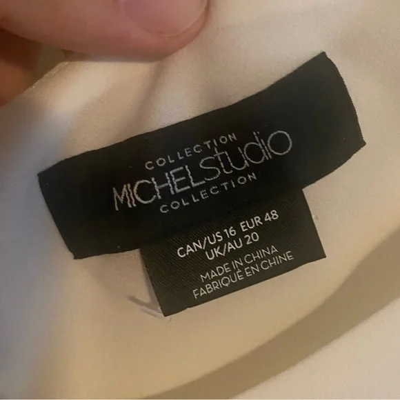 NWOT white, v-neck, flowy tank with adjustable straps, size 16W - Picture 2 of 4